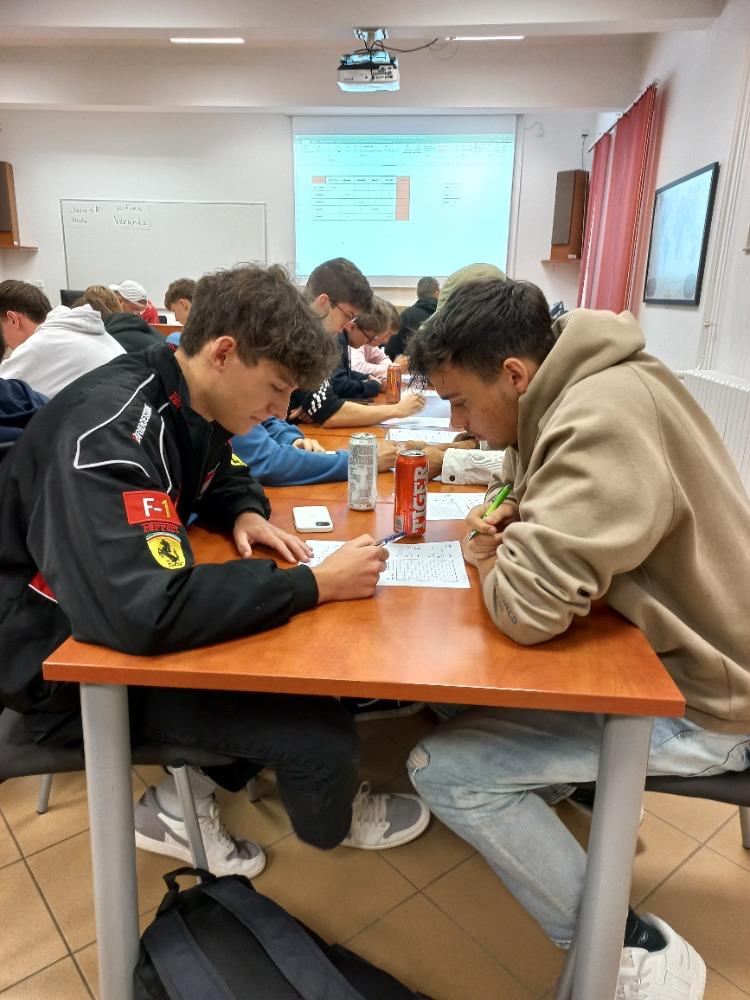 Školní kolo pIšQworek