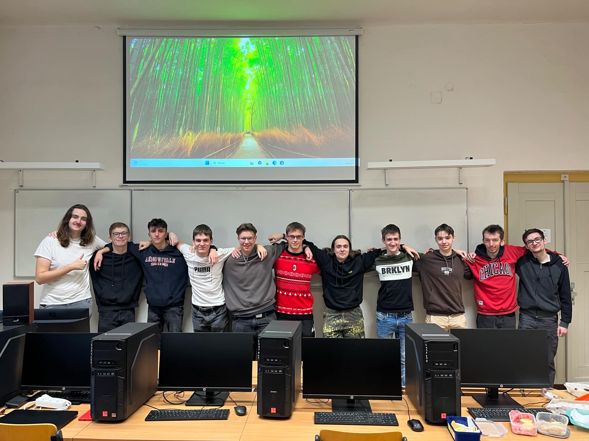 Dny vývoje - prezentace studentů Kroužku vývoje a informatiky
